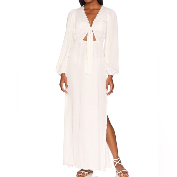 BRIDE ROBE from Revolve 👰🏼♀️ - Picture 4 of 4